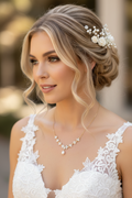 Halskette Gold mit Perle & Zirkonia – filigrane Brautkette im Blätterdesign