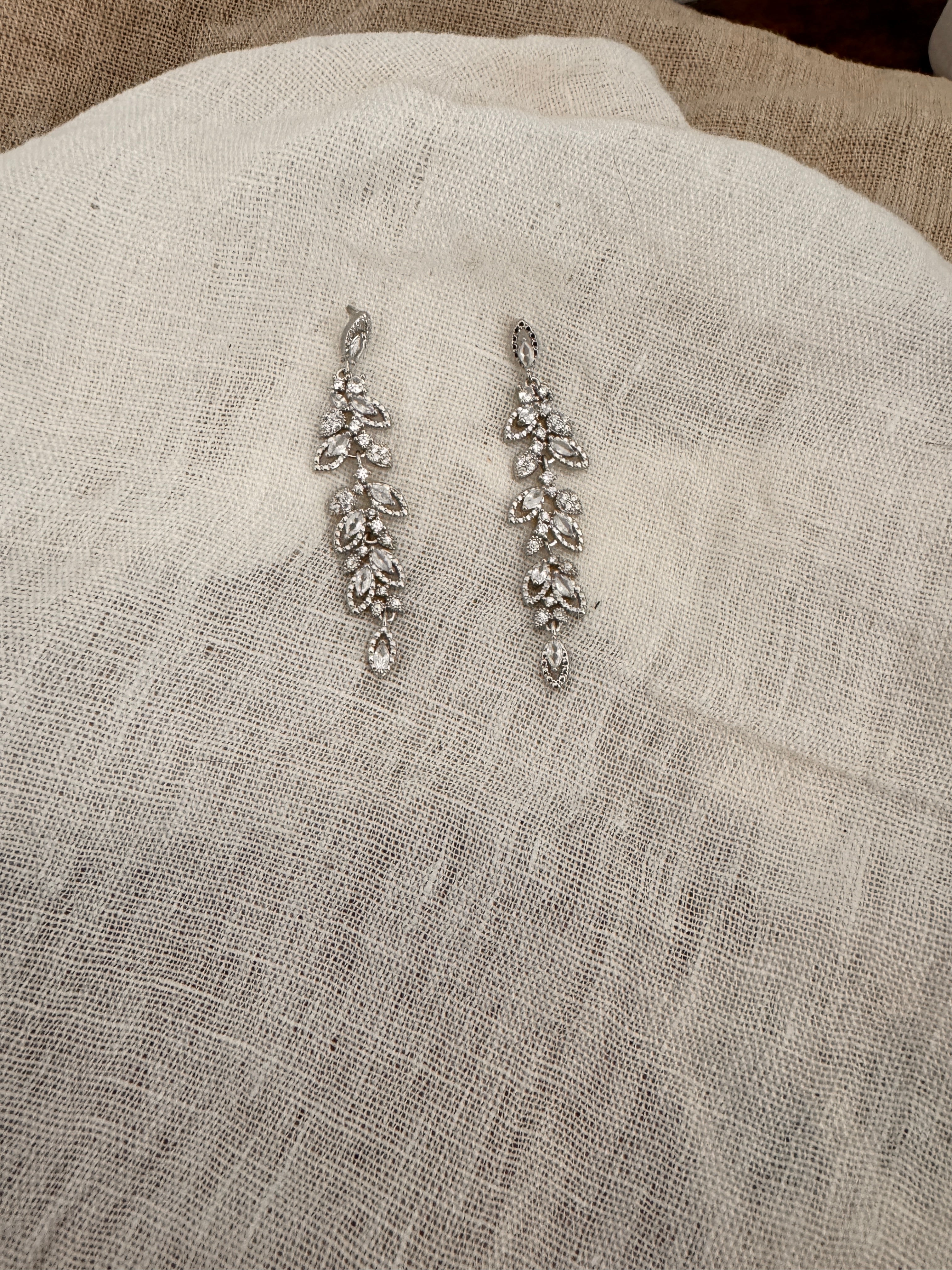 Elegante Braut Ohrringe Silber – Zirkonia 6 cm | ONDEGO®