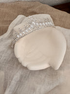 Diadem Silber mit Perlen – Tiara mit Strass und Ösen 5 cm hoch | ONDEGO®