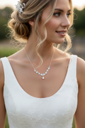 Halskette Silber mit Perle & Zirkonia – filigrane Brautkette im Blätterdesign