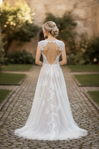 Elegante Rückenkette mit Zirkonia-Blätter Anhänger – filigraner Rückenschmuck | ONDEGO®