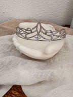Diadem Silber – Strass & Zirkonia Tiara mit Ösen 4,5 cm hoch | ONDEGO®