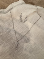 Brautschmuck Set Silber – Zirkonia Blätter Kette & Ohrringe mit optionaler Rückenkette | ONDEGO®