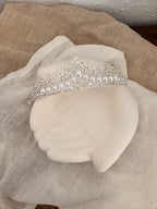 Diadem Silber mit Perlen – Tiara mit Strass und Ösen 5 cm hoch | ONDEGO®