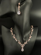 Zirkonia Blüten Schmuckset Roségold – Collier, Ohrringe & Armband mit AAA+ Zirkonia | ONDEGO®
