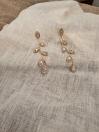 XXL Ohrringe Gold – Blattdesign mit Strass 7 cm lang | ONDEGO®
