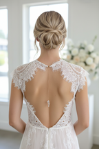 Elegante Rückenkette mit Zirkonia-Blätter Anhänger – filigraner Rückenschmuck | ONDEGO®