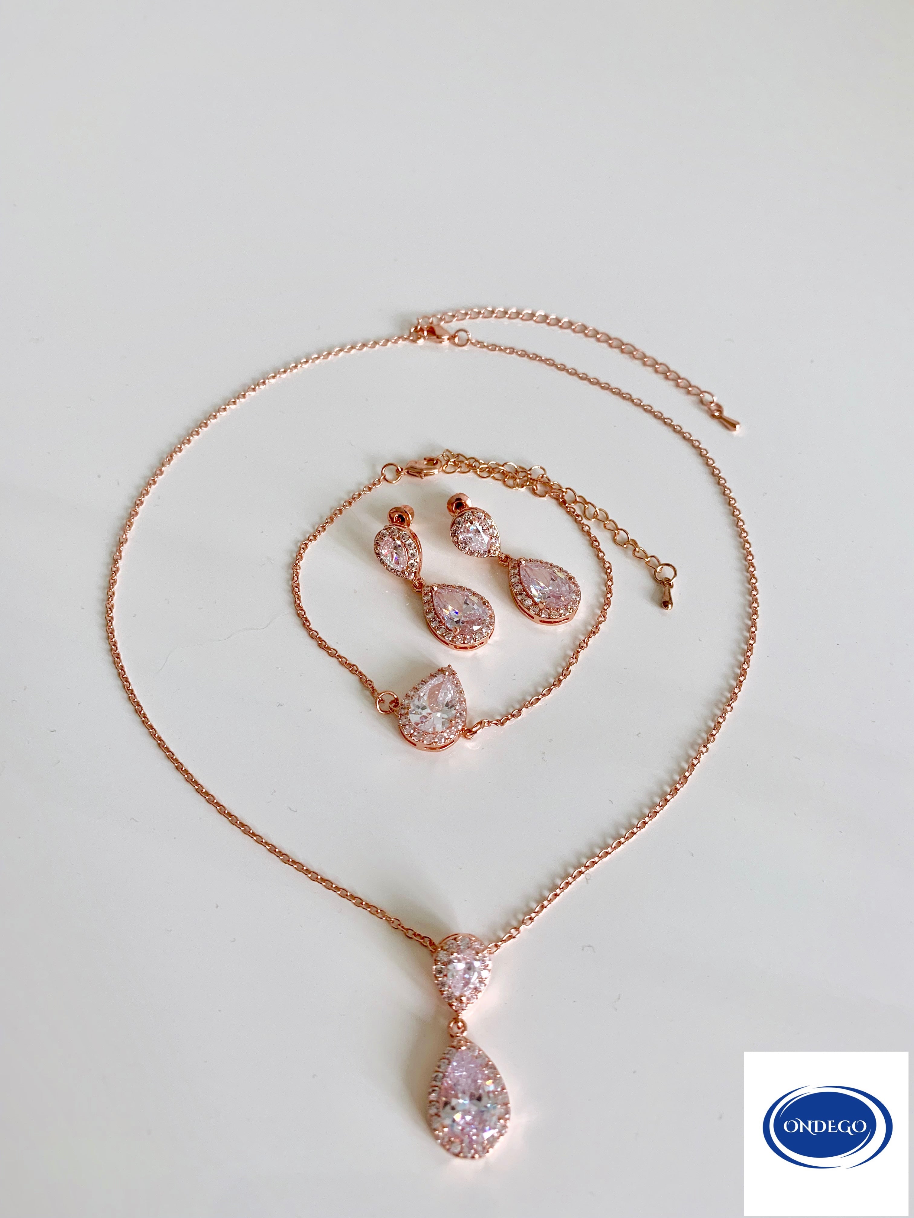 Brautschmuck Set Roségold – Zirkonia Tropfen Kette, Ohrringe & Armband verstellbar | ONDEGO®