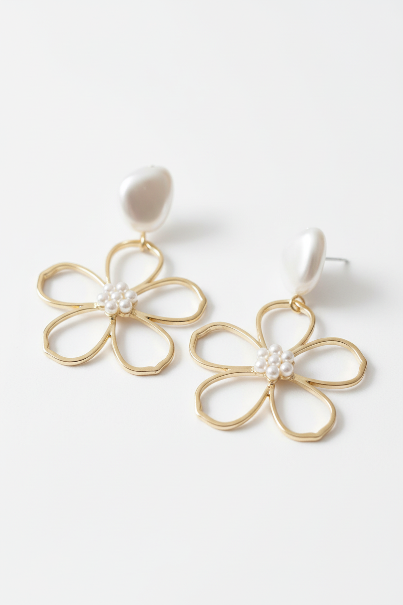 Blumen Ohrringe Gold mit Perlen – Elegante Statement Ohrhänger im Blütendesign | ONDEGO®