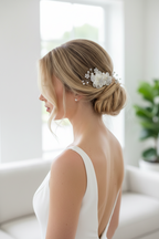 XS Blüten Haarkamm – Ivory Blüten & Strass | Dezenter Brauthaarschmuck | ONDEGO®