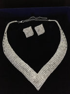 XXL Schmuckset Damen Silber – 3-teiliges Strass Collier, Ohrringe & Armband – Brautschmuck für Hochzeit, Abiball & Gala | ONDEGO®