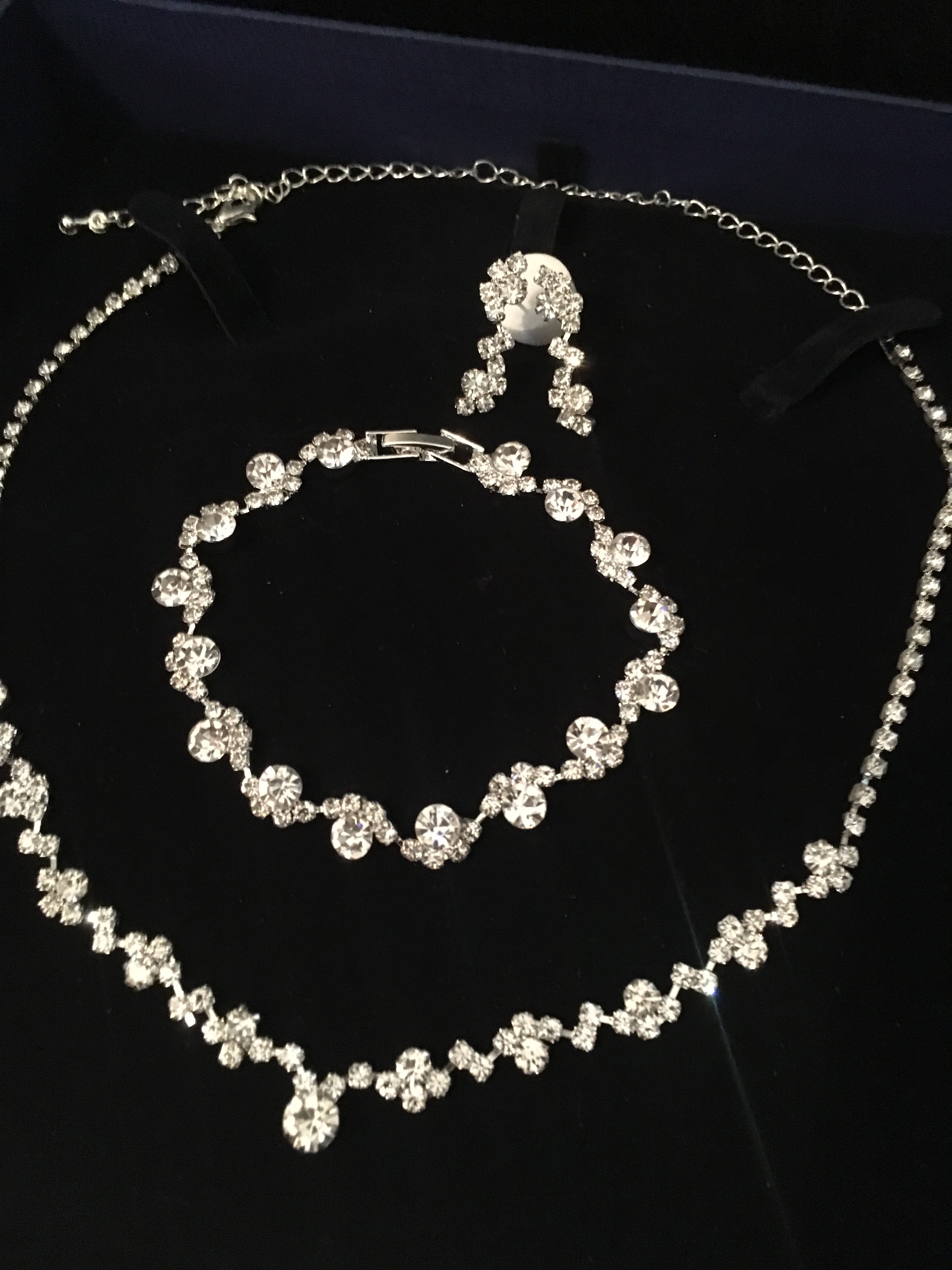 Brautschmuck Set Silber – Rückenkette, Collier, Armband & Ohrringe mit Strass | ONDEGO®