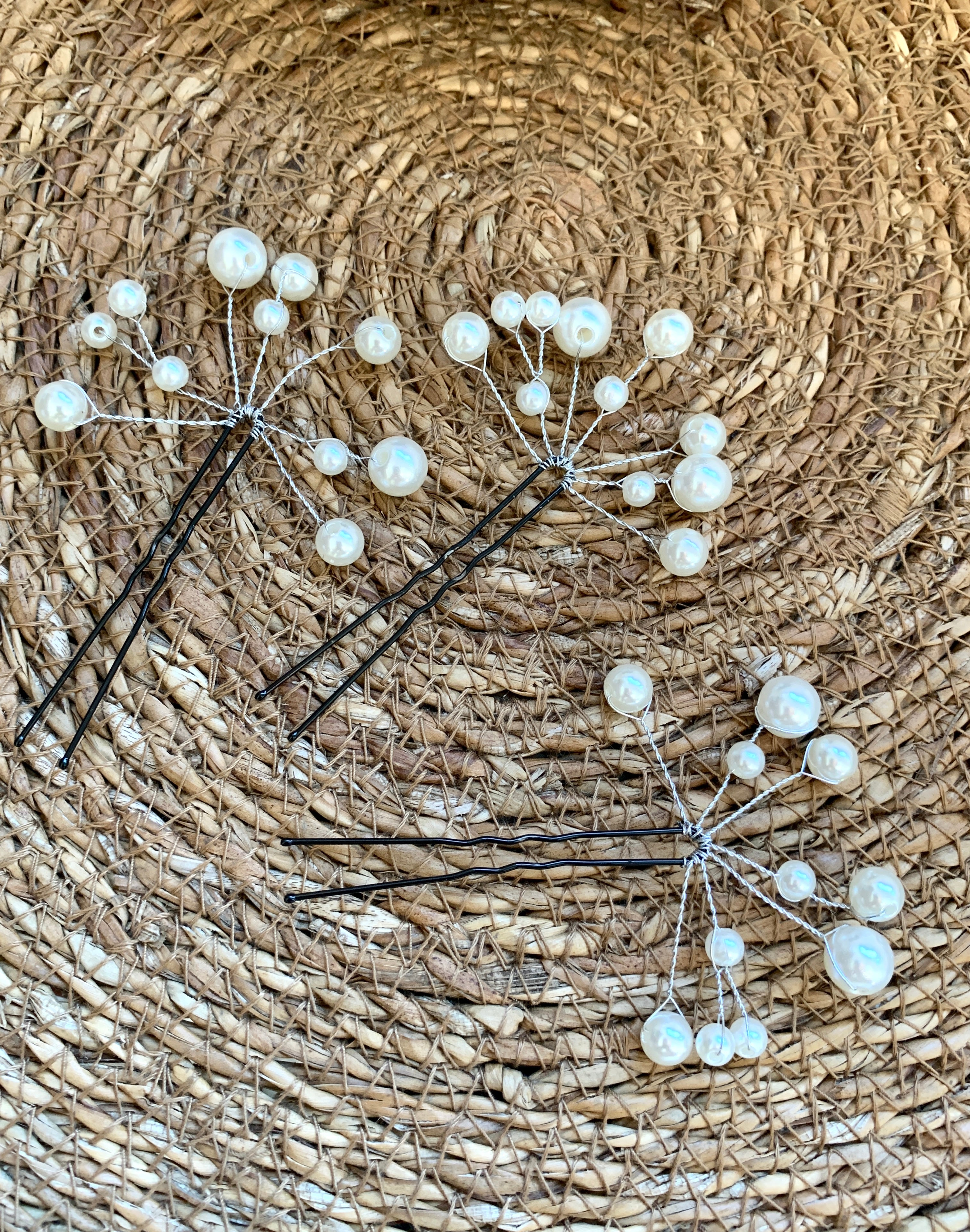 stecknadeln-mit-perlen-hochzeit-accessoires-braut-haarschmuck-filigran-und-elegant