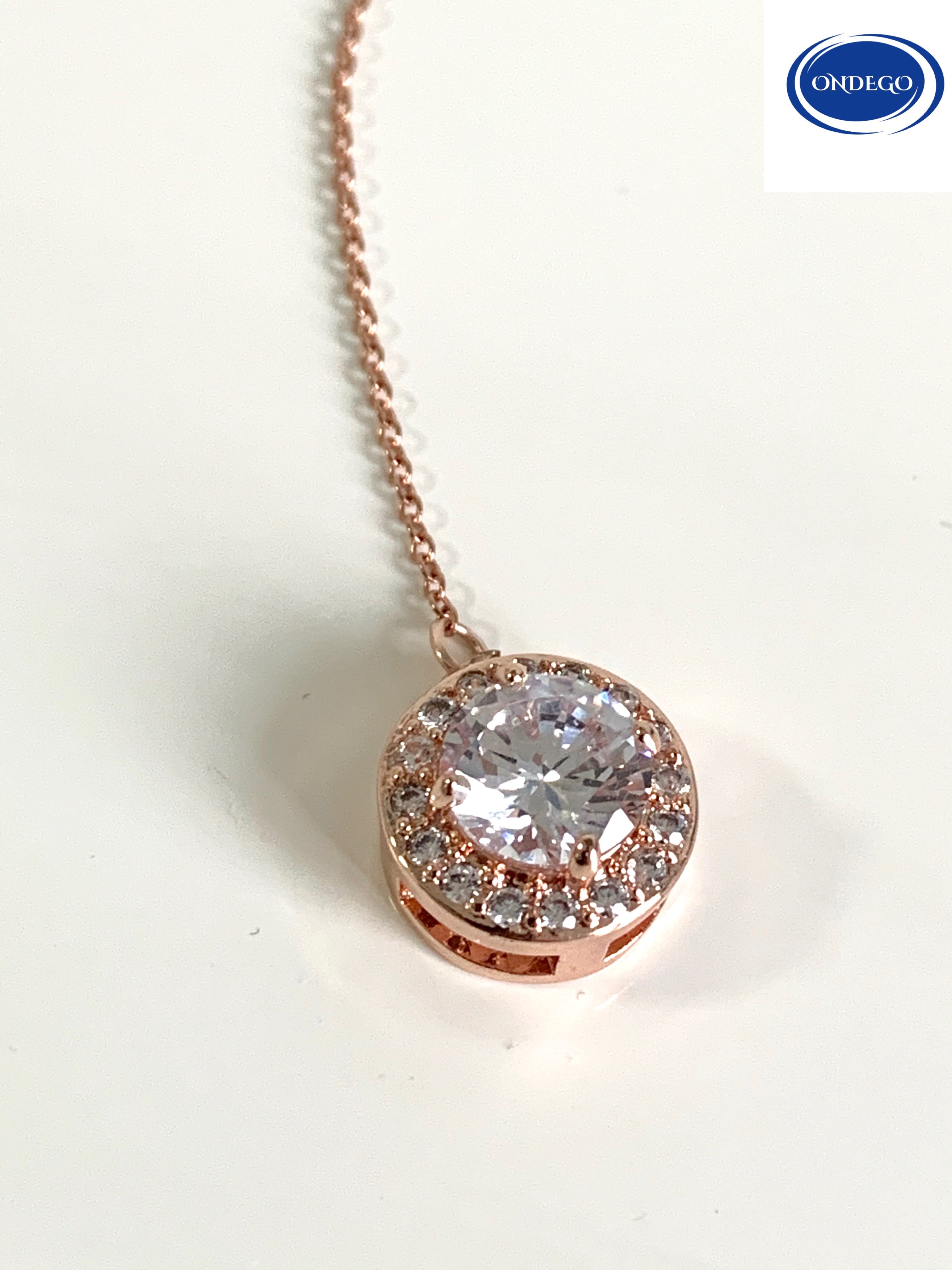 ONDEGO® Rückenkette Schmuckset Roségold – 2in1 Kette & Rückenkettchen mit Zirkonia, Ohrringe & Armband