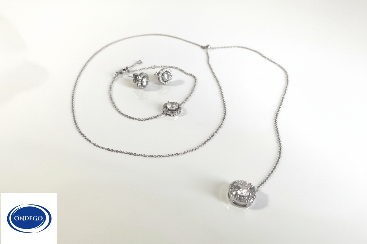 ONDEGO® Rückenkette Schmuckset Silber – 2in1 Kette & Rückenkettchen mit Zirkonia, Ohrringe & Armband