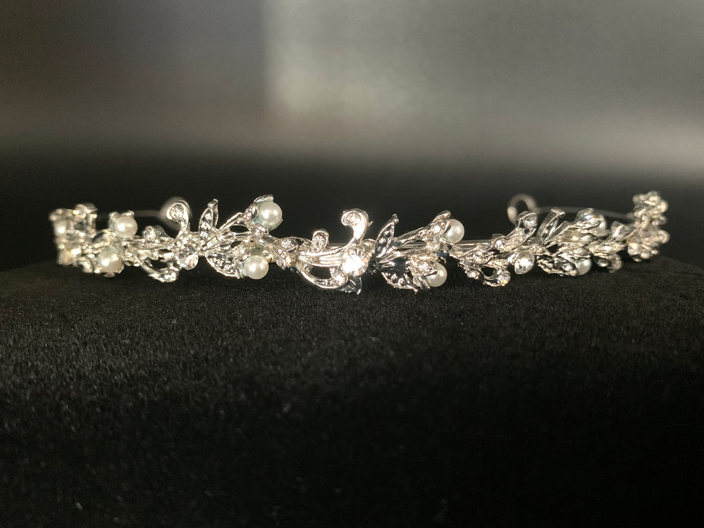 braut-tiara-silber-perlen-kristalle-filigranes-hochzeits-diadem