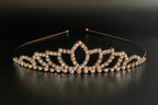 gold-tiara-mit-strass-brautkrone-hochzeit-haarschmuck-edles-diadem-design