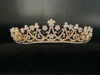 barock-inspiriertes-gold-diadem-mit-perlenzweigen-und-strass-hochzeit