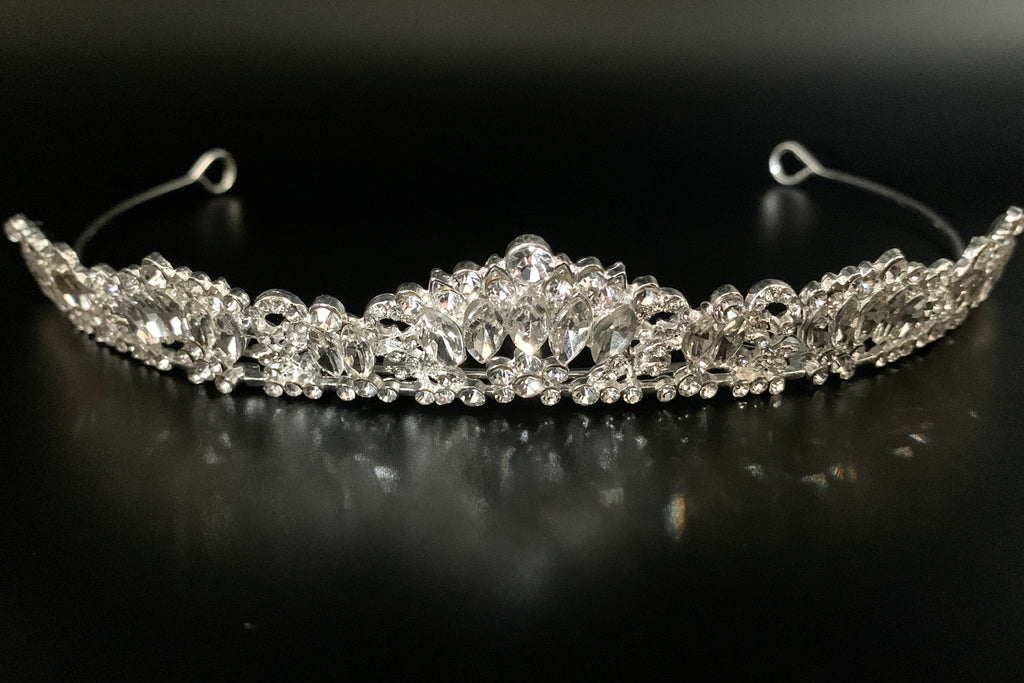 hochwertiger-hochzeitshaarschmuck-silber-mit-kristallsteinen
