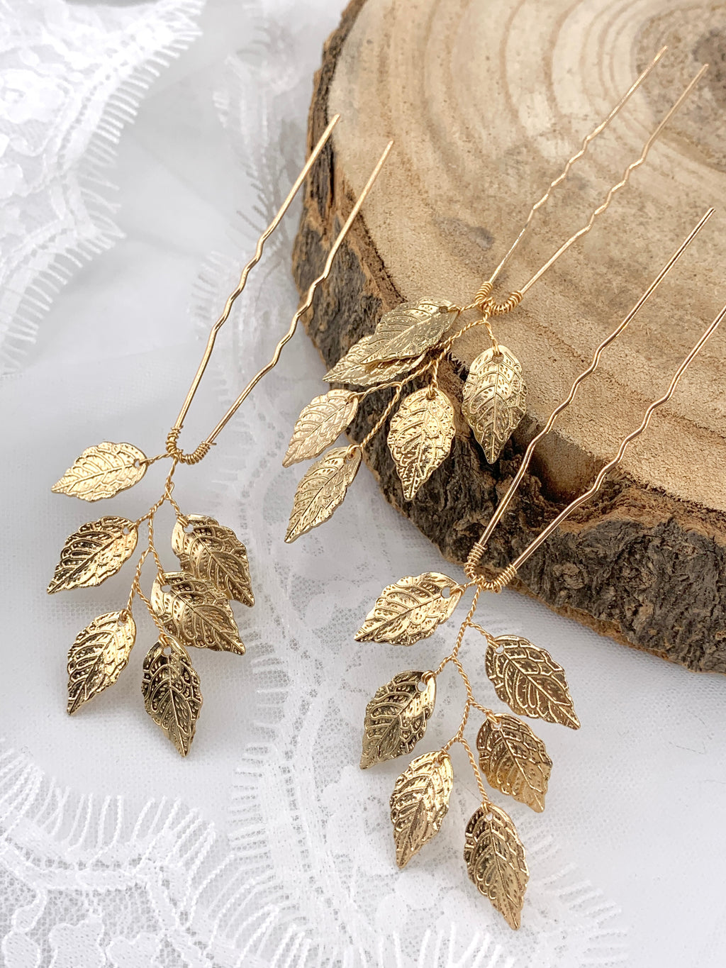 Haarnadel Gold Blatt – eleganter Brauthaarschmuck mit filigranen Blattdetails für Steckfrisuren, Hochzeit & Ball | ONDEGO®