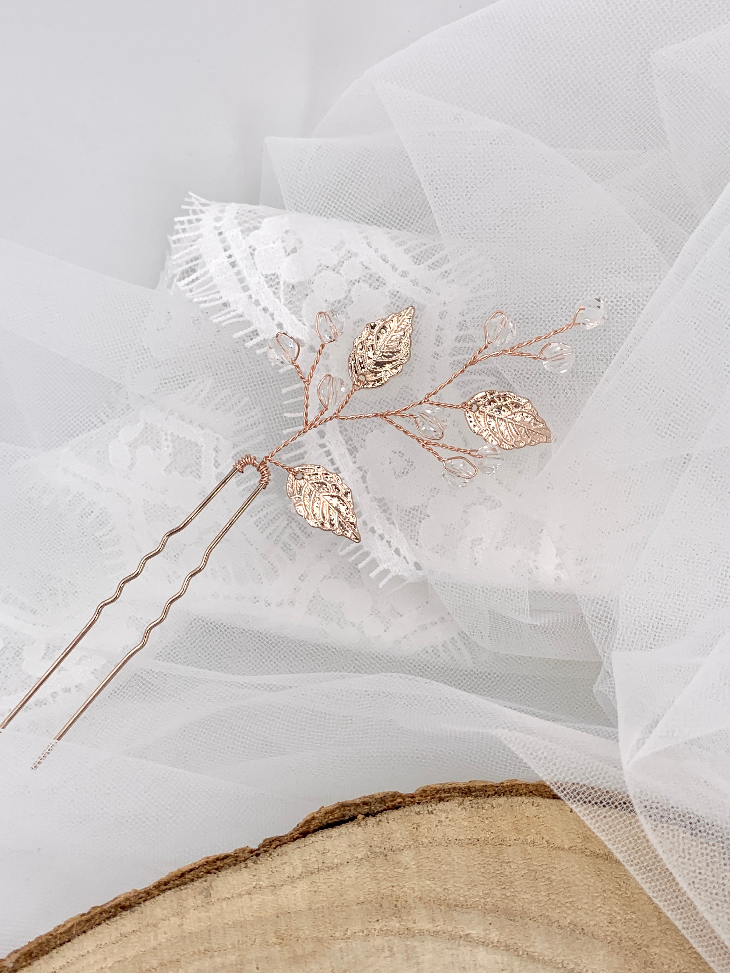 Haarnadel Rosegold Blatt – filigraner Brauthaarschmuck mit Strass & Perlen für Hochsteckfrisuren, Hochzeit & Fotoshooting | ONDEGO®