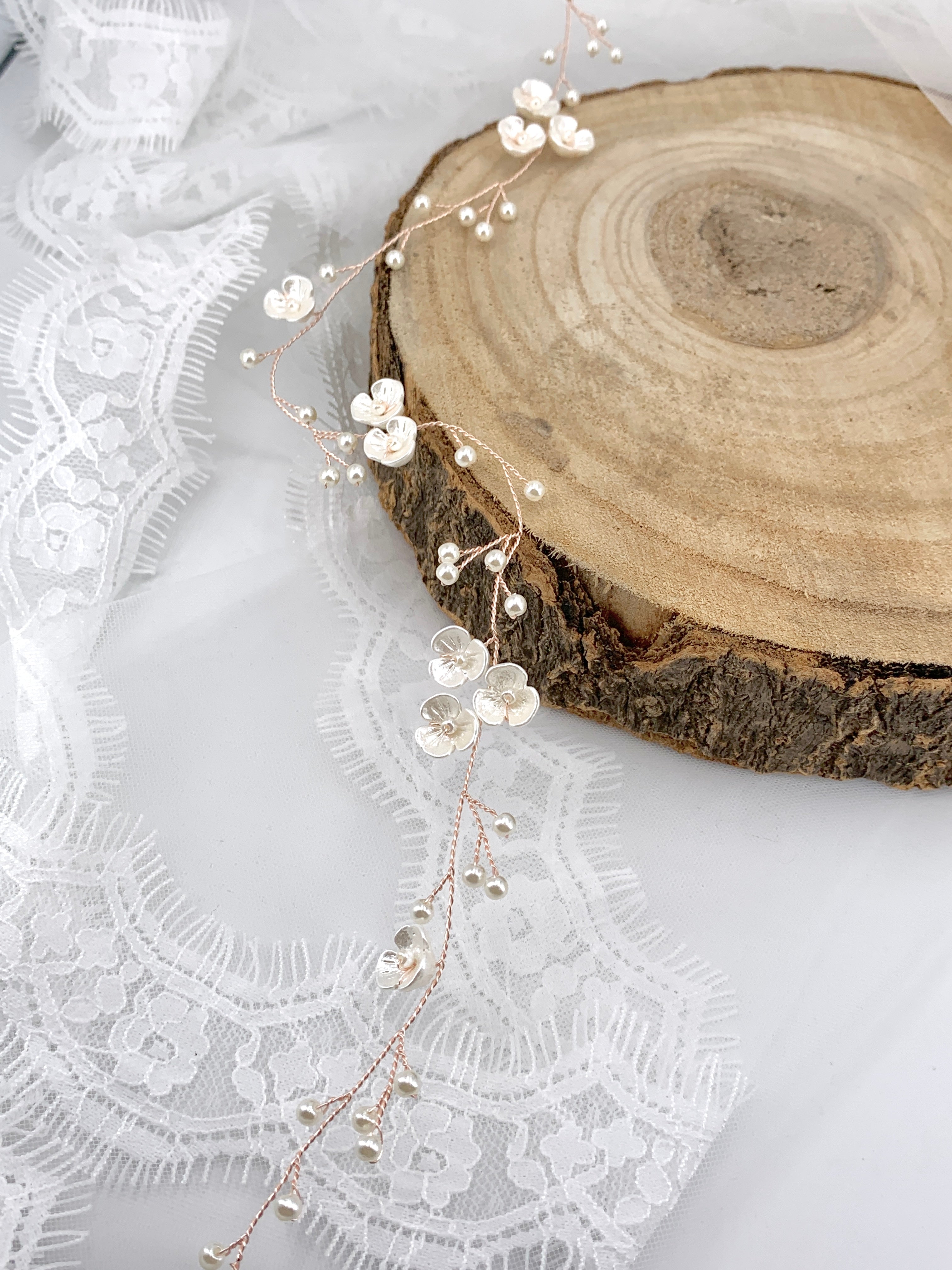 3D Haardraht Rosegold mit Blüten & Perlen – Brautschmuck Haarschmuck Hochzeit Blush Ivory – ONDEGO®