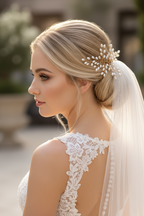 Haarkamm Aphrodite – Goldener Brautschmuck mit Ivory Perlen | ONDEGO®