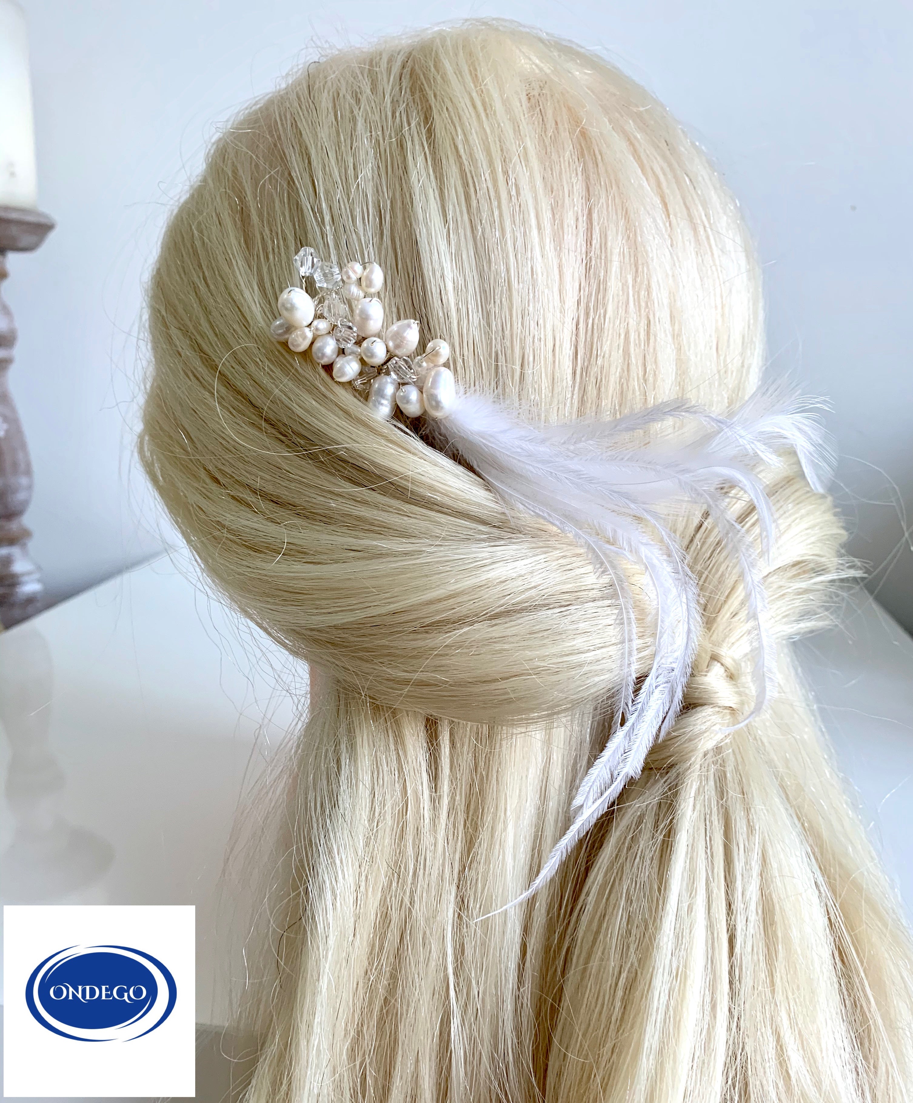 Haarkamm Moana – Süßwasserperlen & Federn in Ivory | ONDEGO®