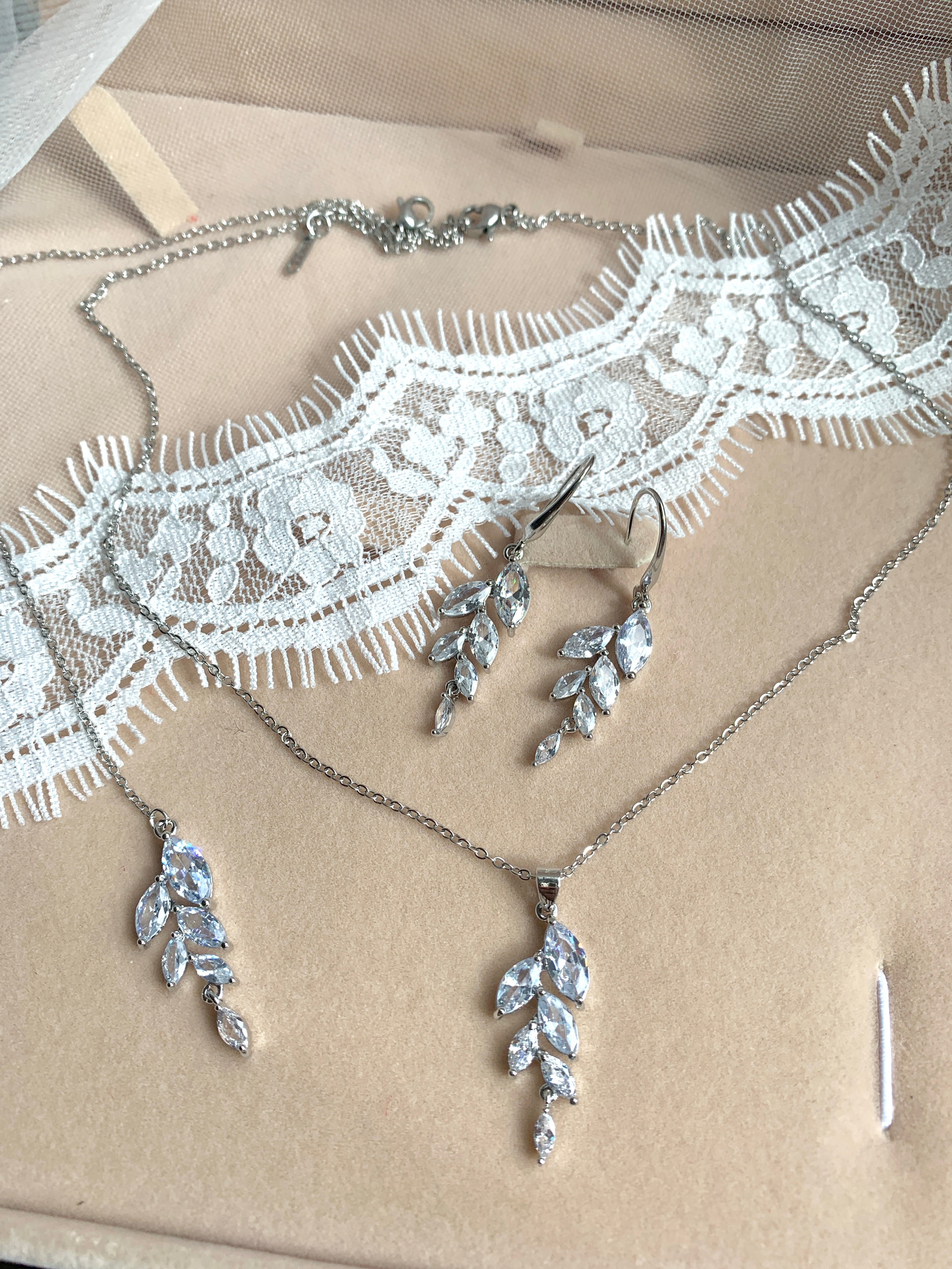 Zirkonia Rückenkette – 2 in 1 Kette mit Rückenanhänger | Roségold | ONDEGO®