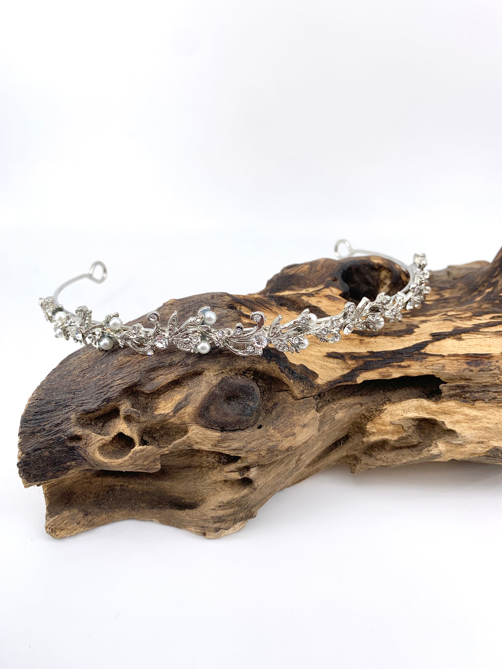 perlen-diadem-silber-hochzeit-glitzernder-haarreif-mit-strass