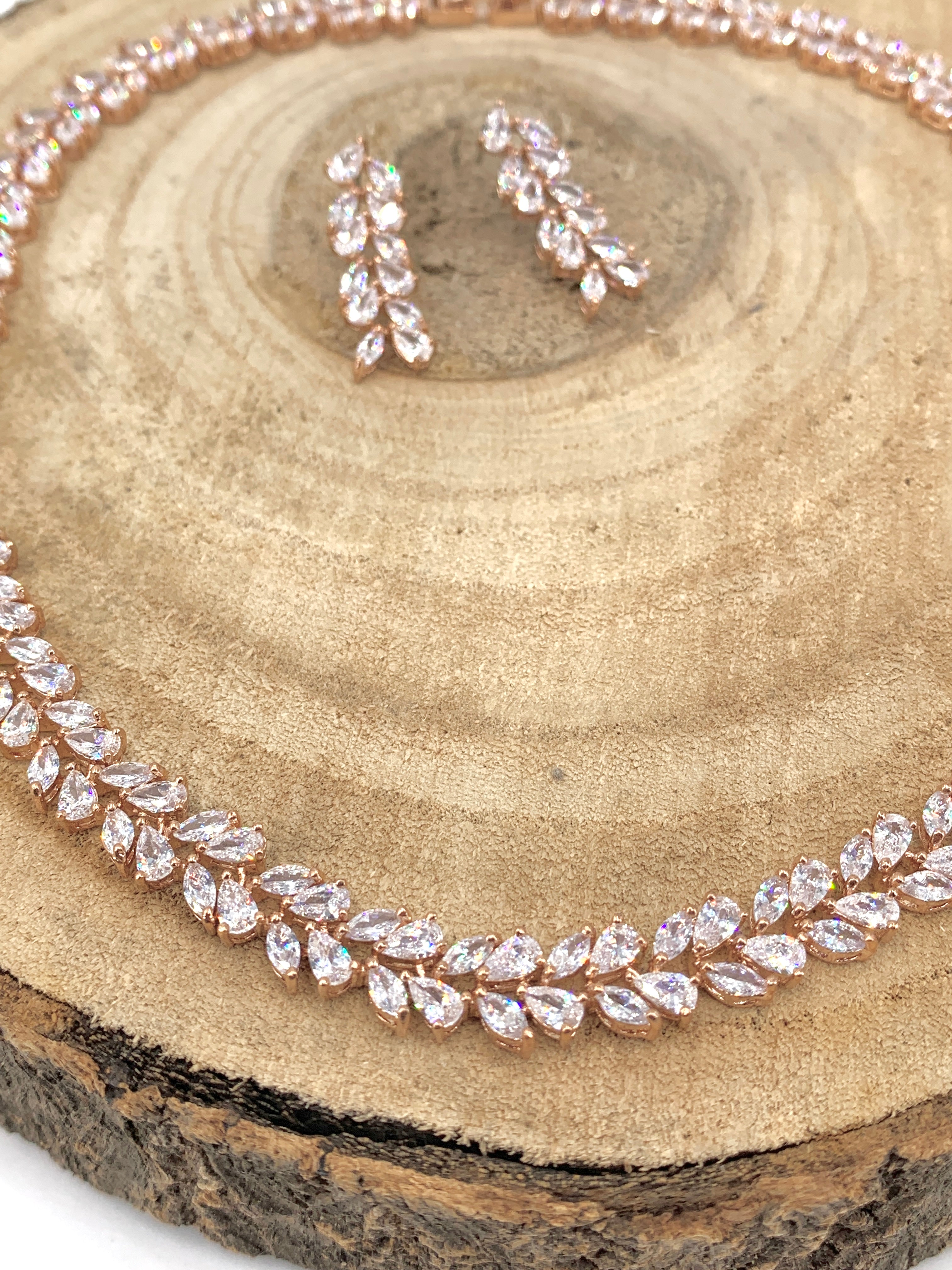 Zirkonia Schmuckset Roségold – Collier & Ohrringe Eleganter Brautschmuck | ONDEGO®