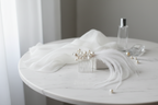 Haarkamm Moana – Süßwasserperlen & Federn in Ivory | ONDEGO®