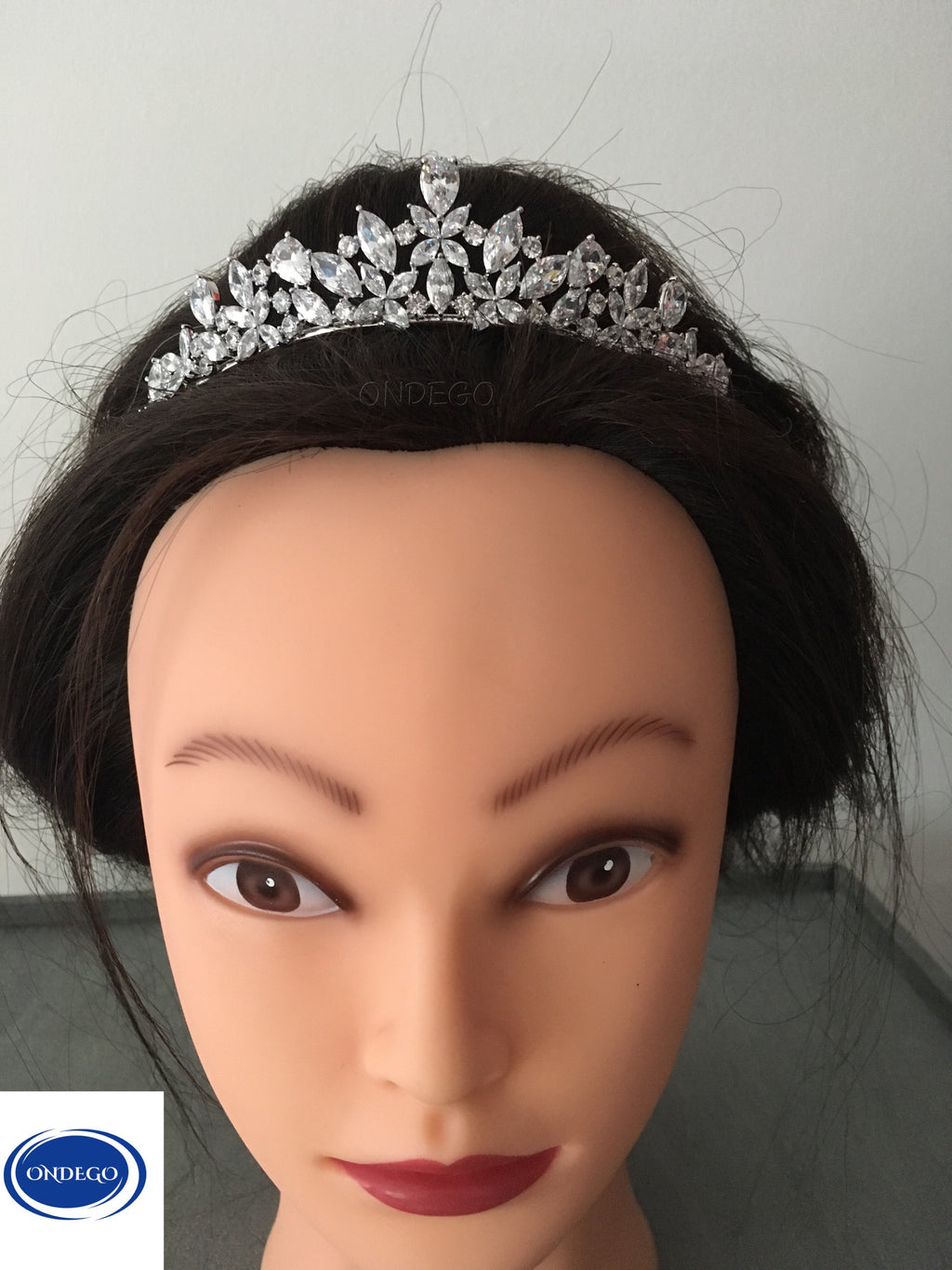 Zirkonia Diadem AAA+ – Silber Tiara für Braut, Hochzeit Haarschmuck, edle Krone | ONDEGO®