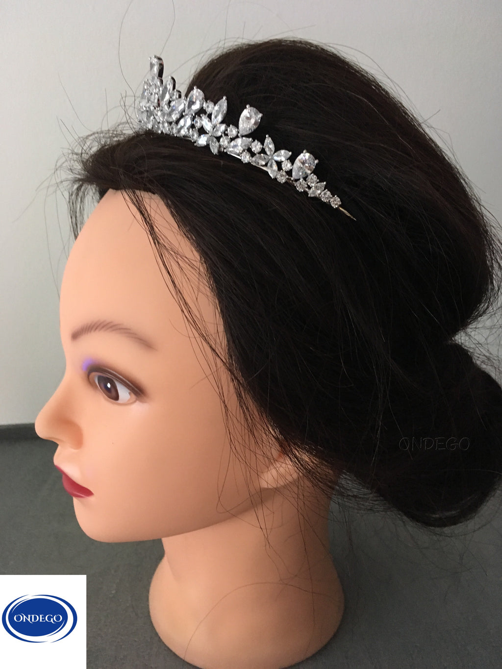 Zirkonia Diadem AAA+ – Silber Tiara für Braut, Hochzeit Haarschmuck, edle Krone | ONDEGO®