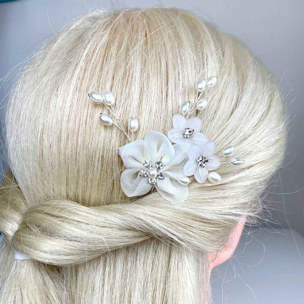 braut-haarnadel-weiss-bluete-perlen