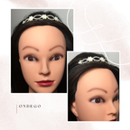 braut-haarreif-mit-perlen-und-strass-am-modell-hochzeit-diadem-blumen-design-tragefoto