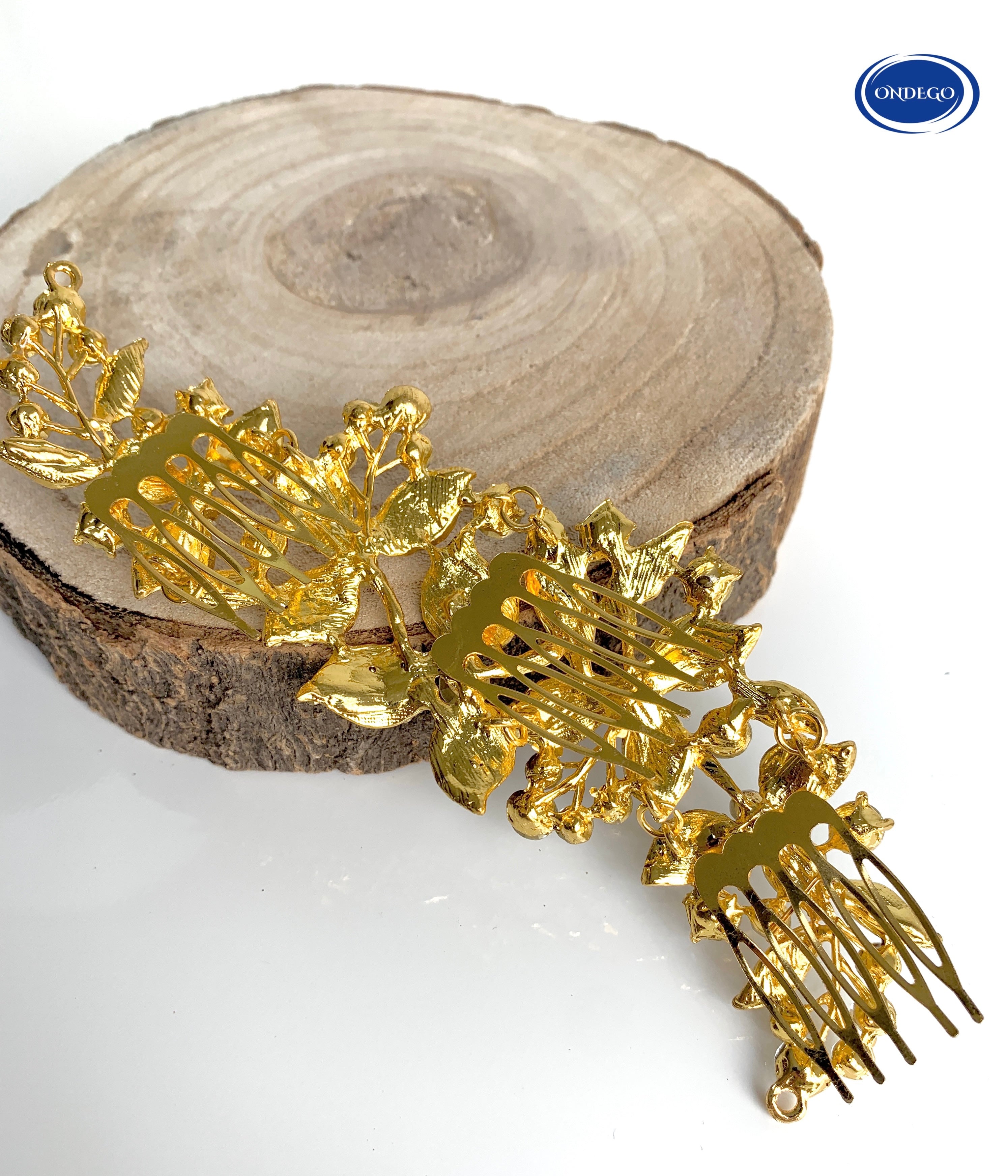 braut-haarschmuck-goldener-haarkamm-mit-strass-blumen
