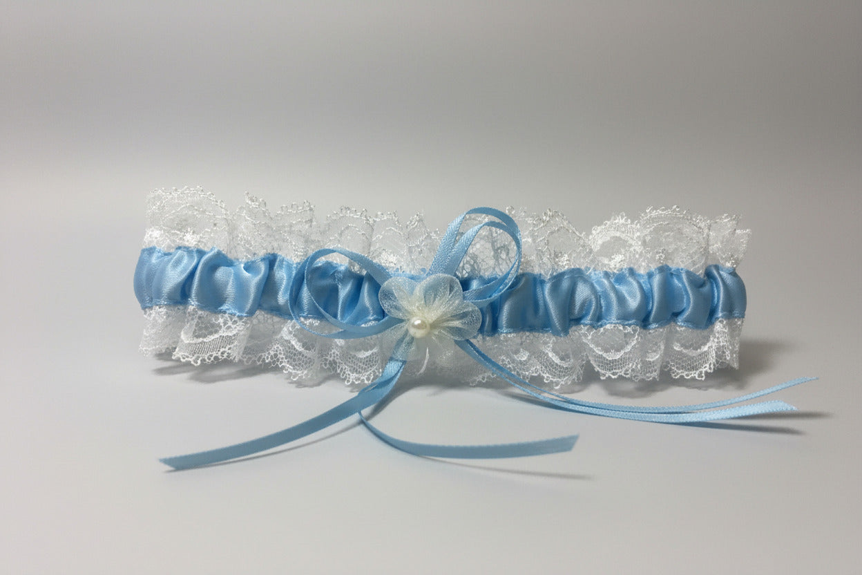 braut-strumpfband-blau-spitze-satin-schleife-hochzeit