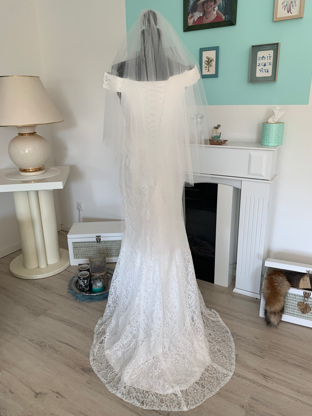 brautkleid-mit-schleier-rueckenansicht