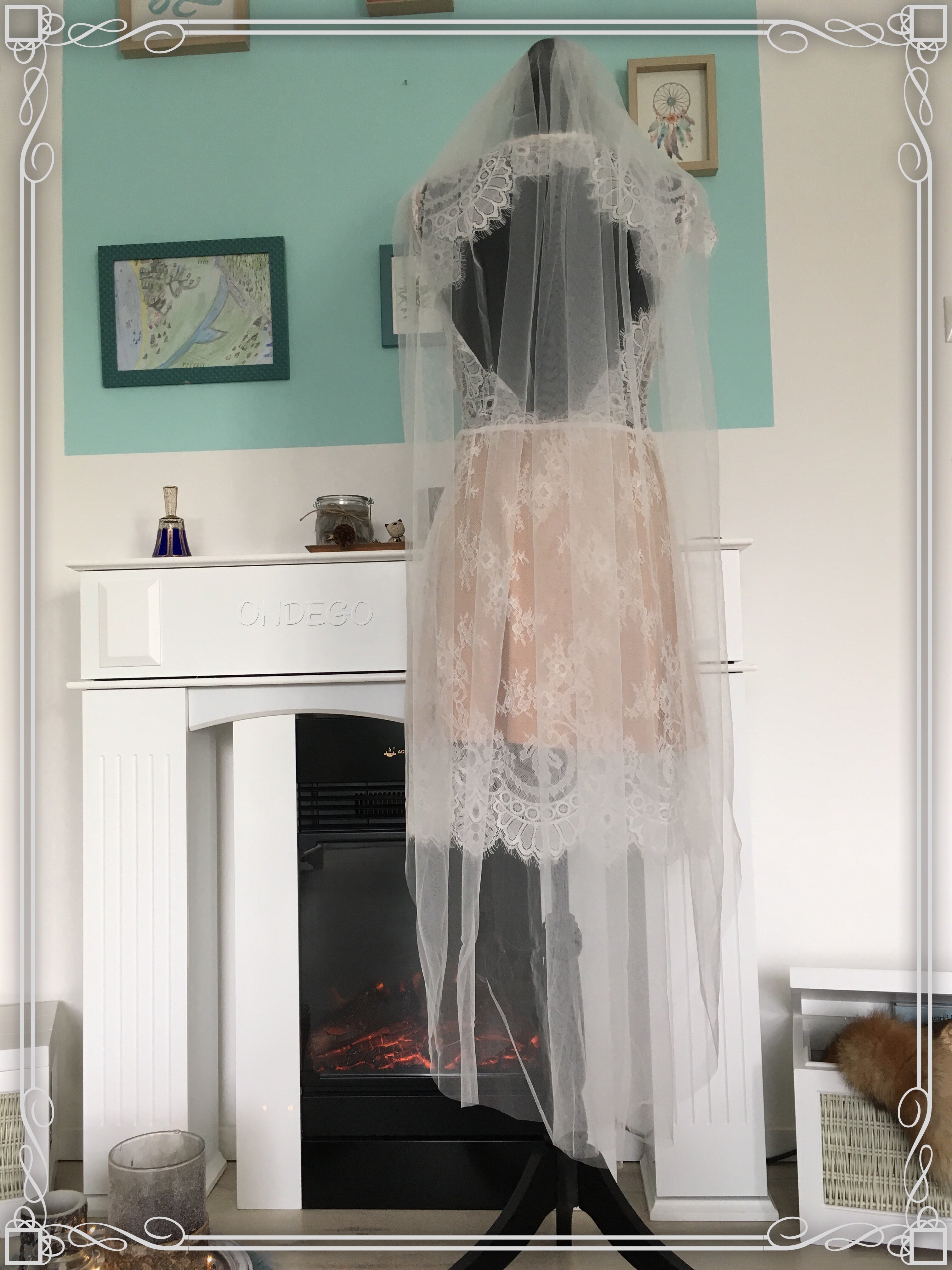 brautschleier-mit-spitze-lang-weiss-romantisch-brautmode