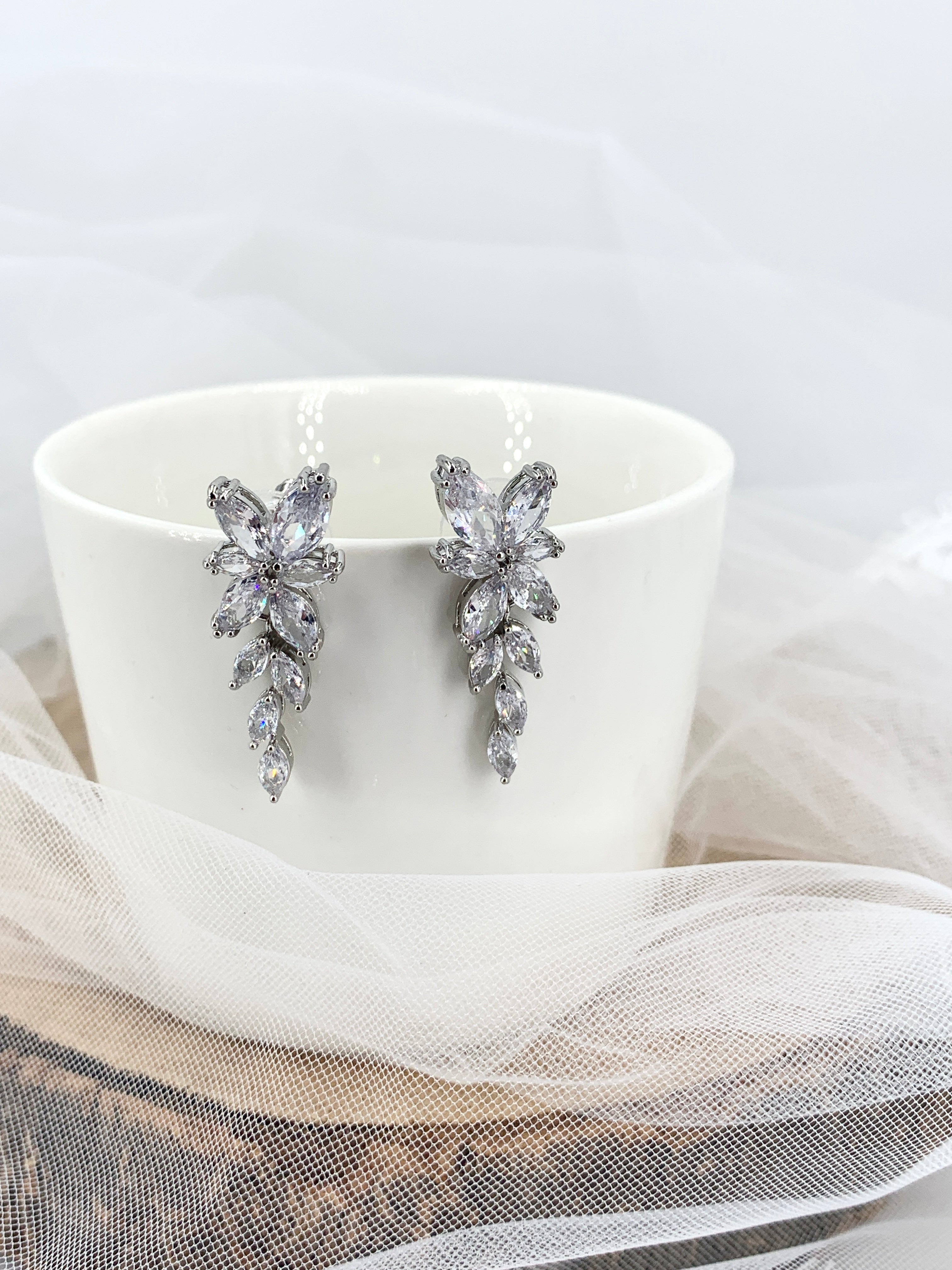 elegante-brautohrringe-zirkonia-silber-hochzeit-glamour