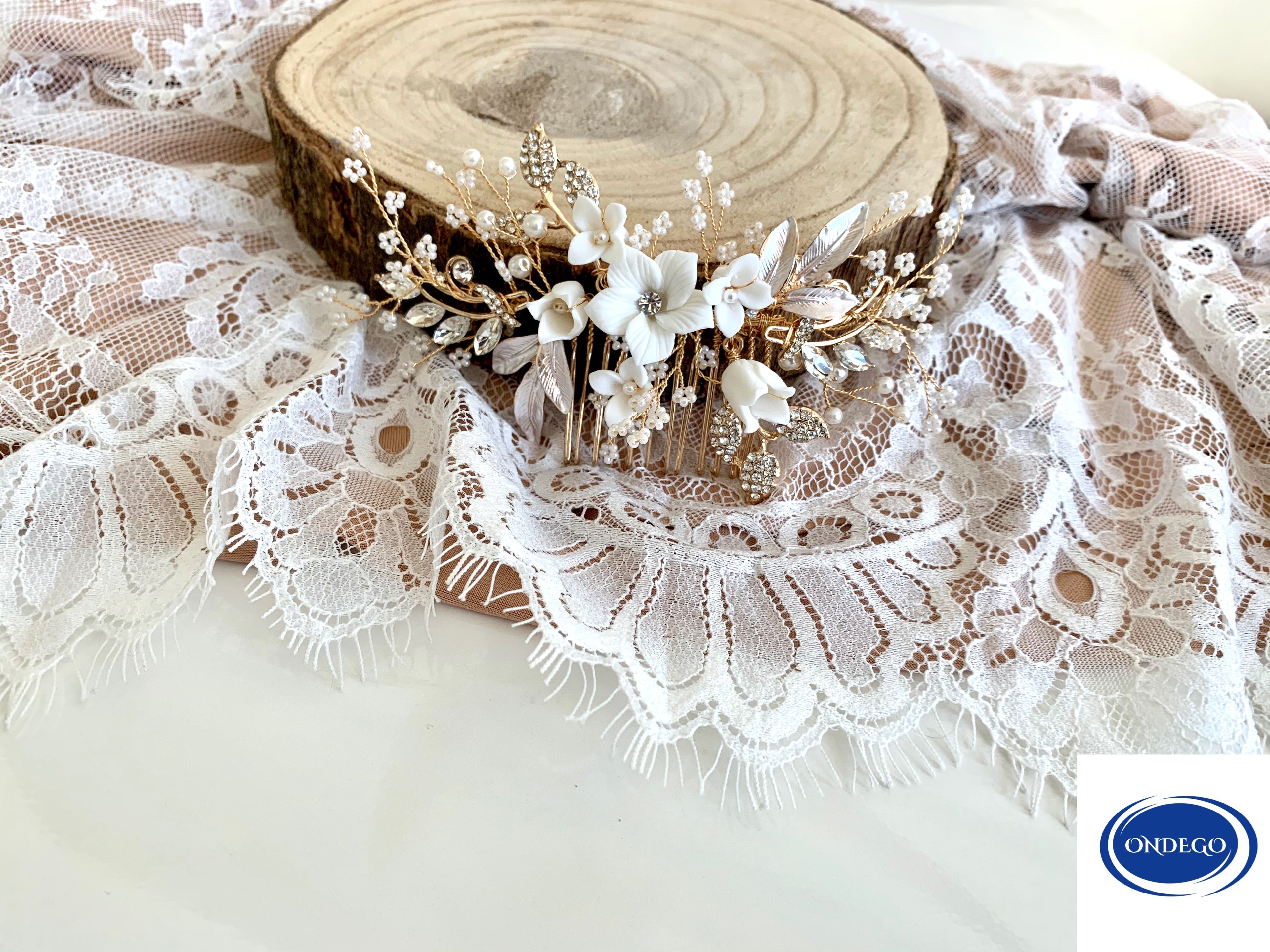 eleganter-braut-haarschmuck-haarkamm-gold-blumen