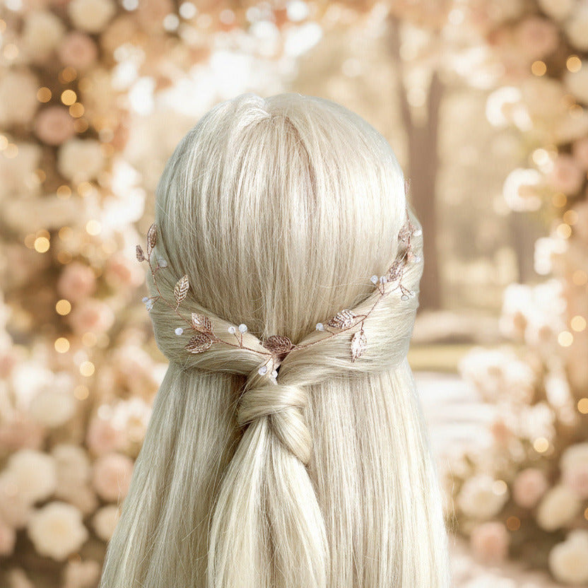 eleganter-haardraht-rosegold-haarschmuck-festlich-hochzeit