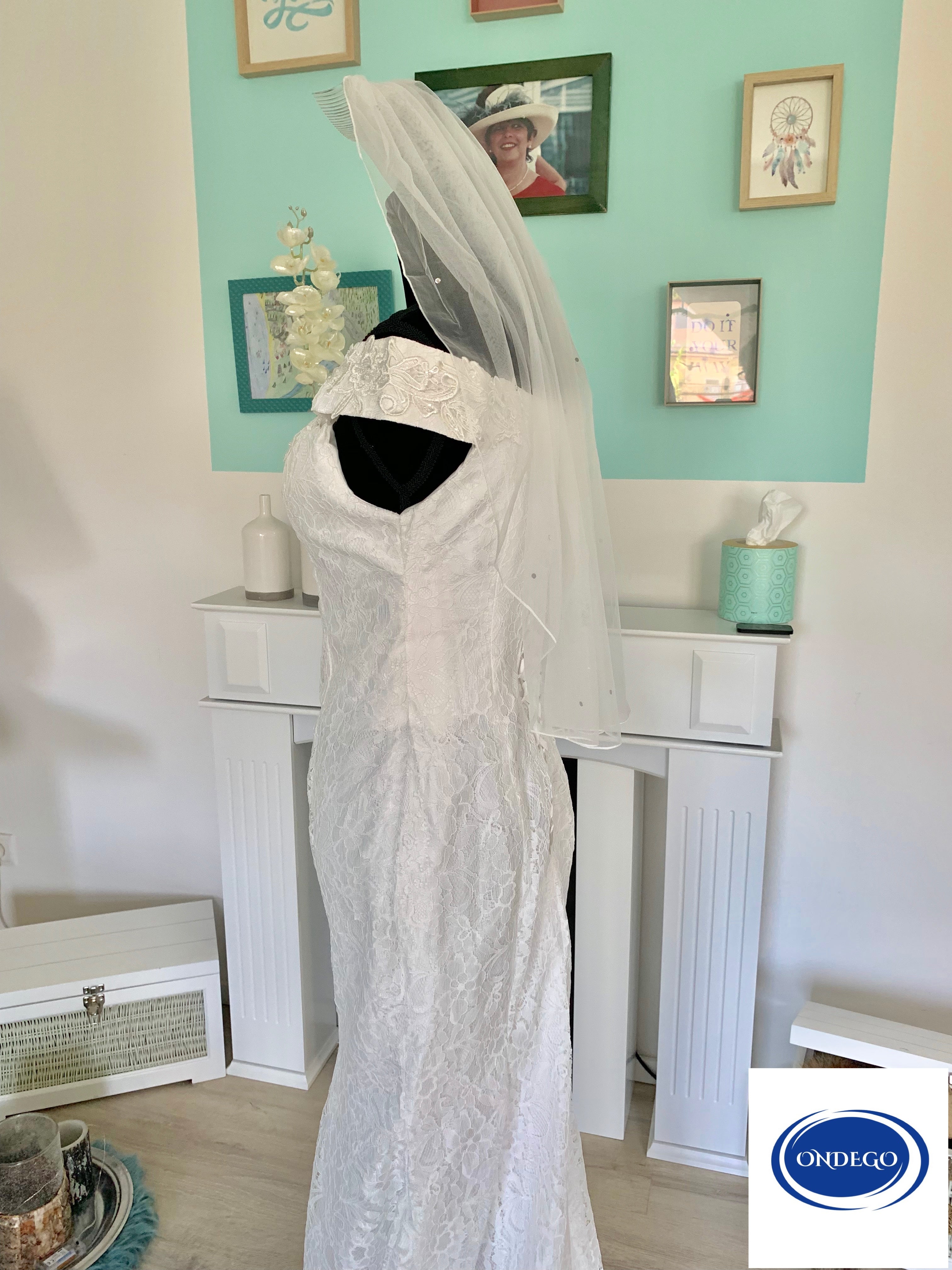 erstelle ein hintergrund umgebung in einem brautstudio