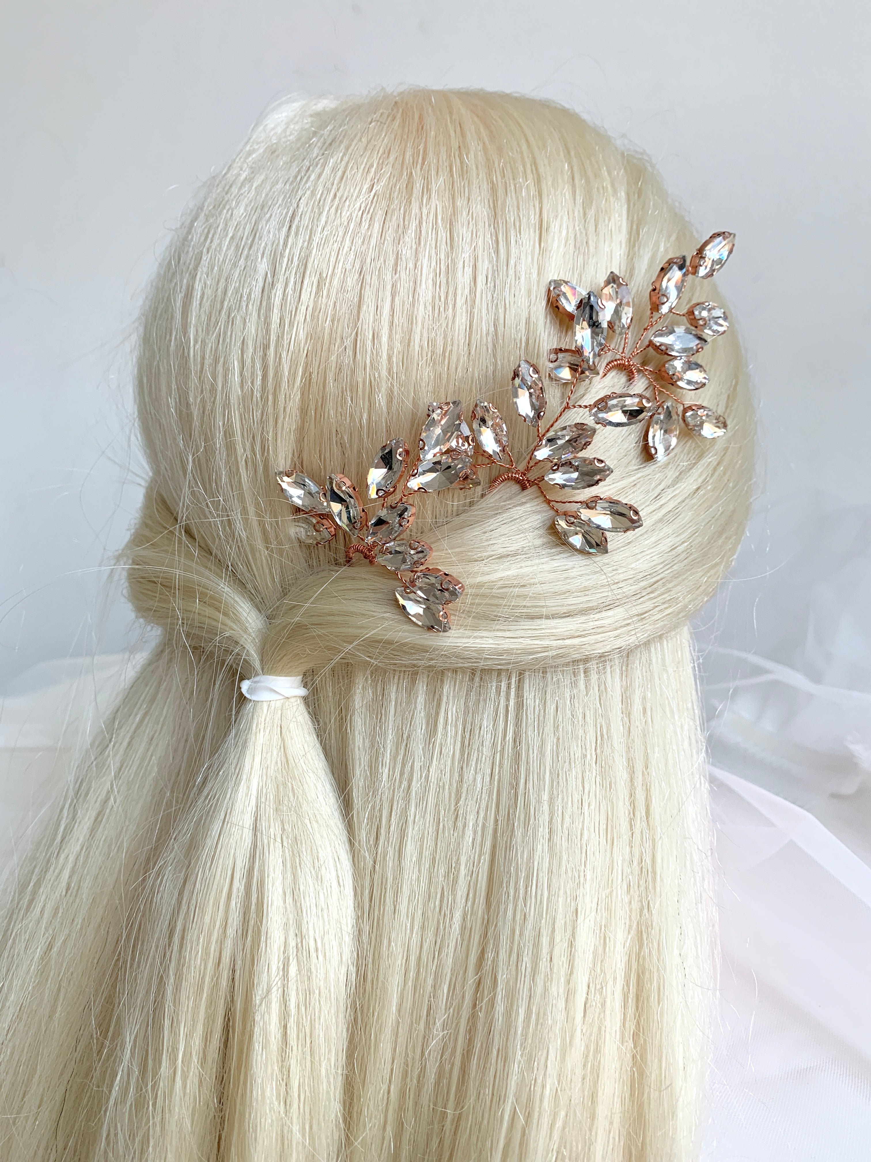 filigrane-rosegold-haarnadel-fuer-braut-hochzeit