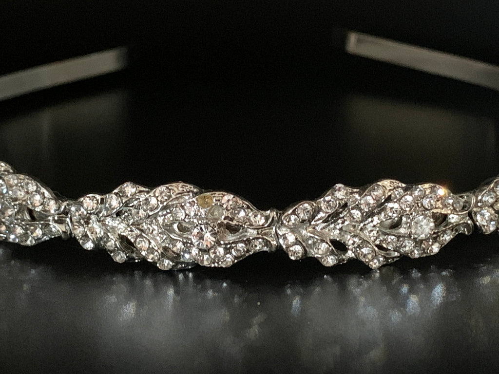 funkenlndes-damen-diadem-mit-blätterform-und-rhinestones