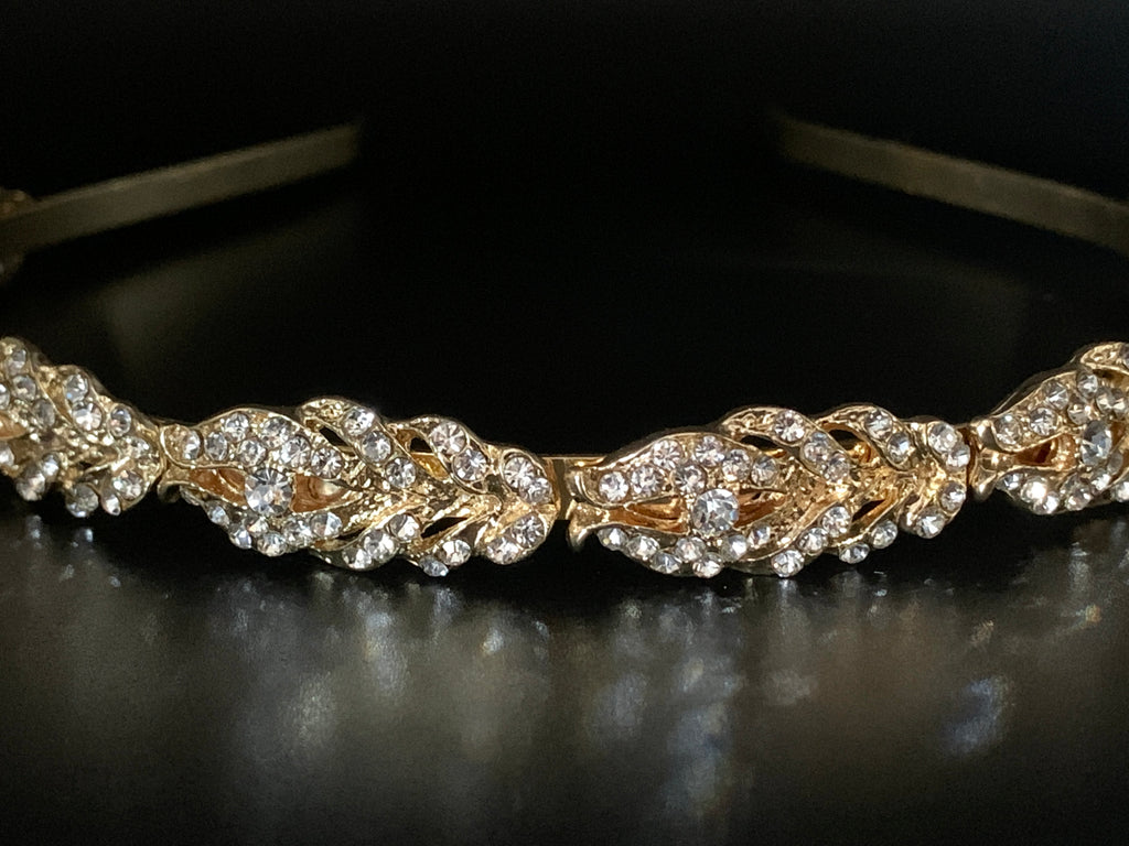 glitzerndes-braut-diadem-gold-mit-klaren-steinen