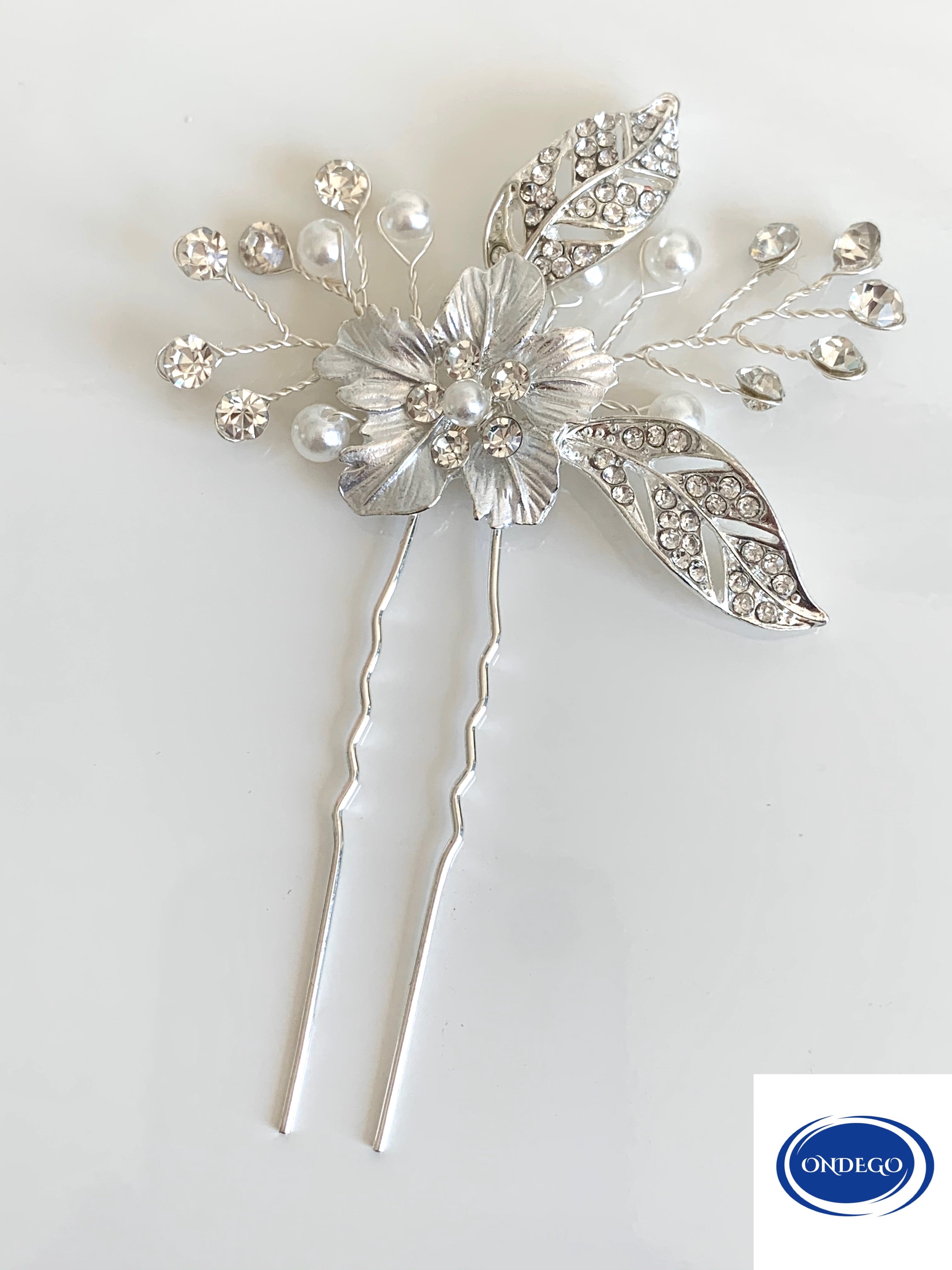 haarschmuck-braut-silber-mit-bluete-und-strasssteinen