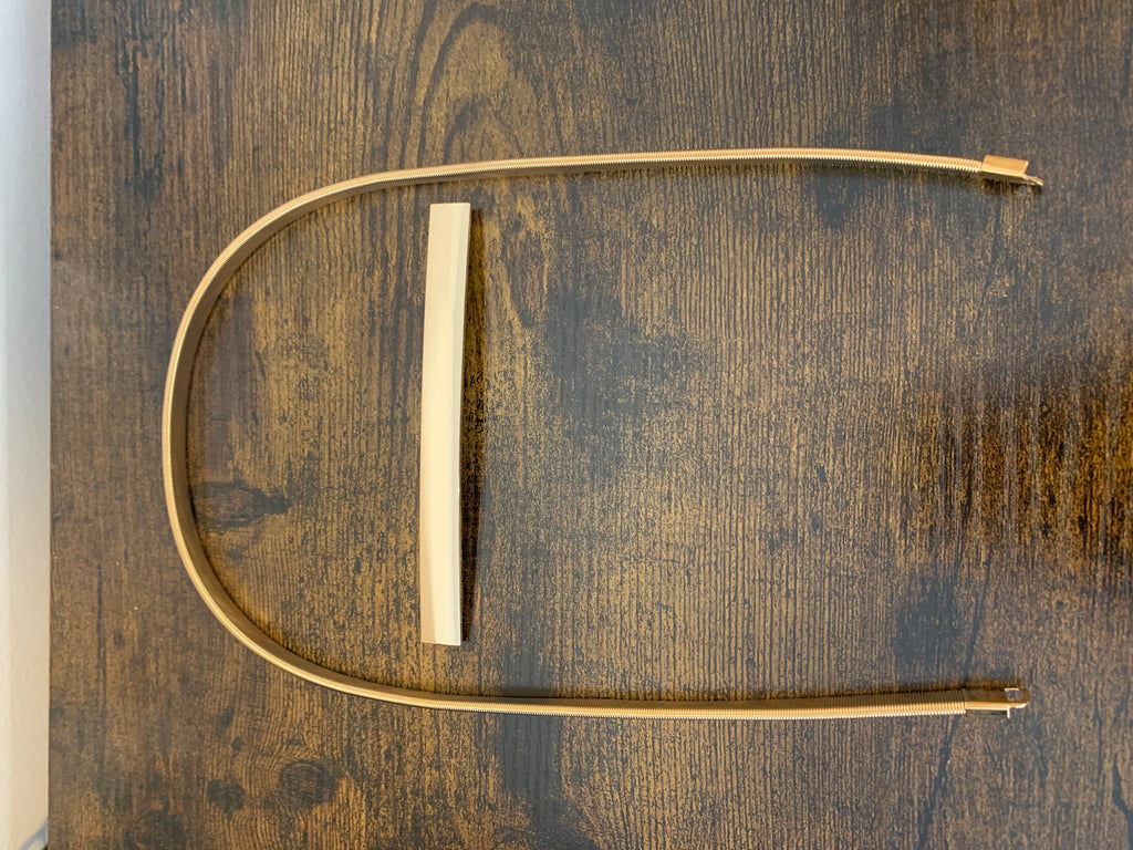 hochwertiger-metall-brautguertel-gold-getragen-zur-feinen-betonung-der-taille