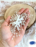 hochzeit-haarschmuck-haarkamm-silber-perlen-kristallblueten